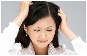 女人脱发